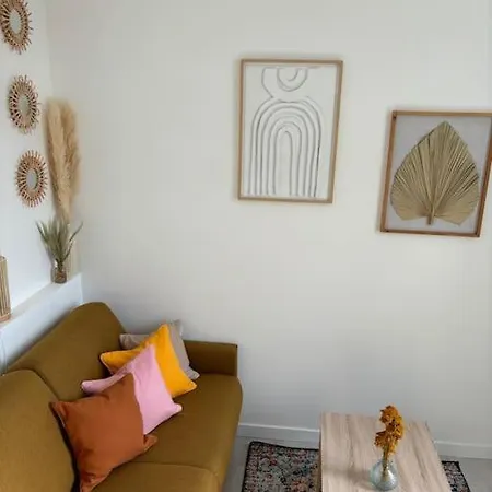 Chez Nino, Un Lumineux Et Climatise
